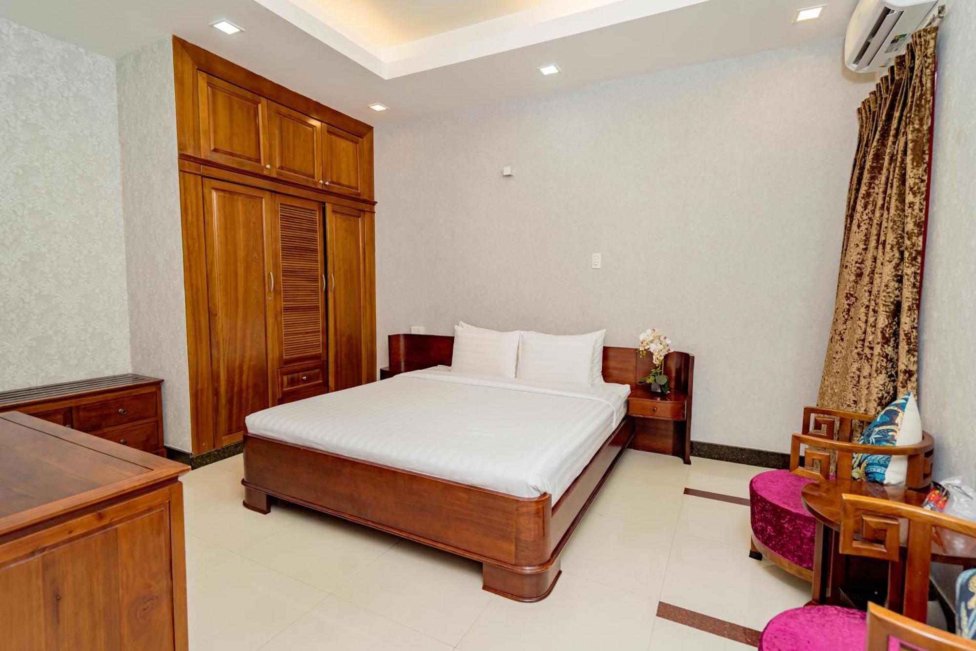 Ben Thanh Retreats Ho Chi Minh City