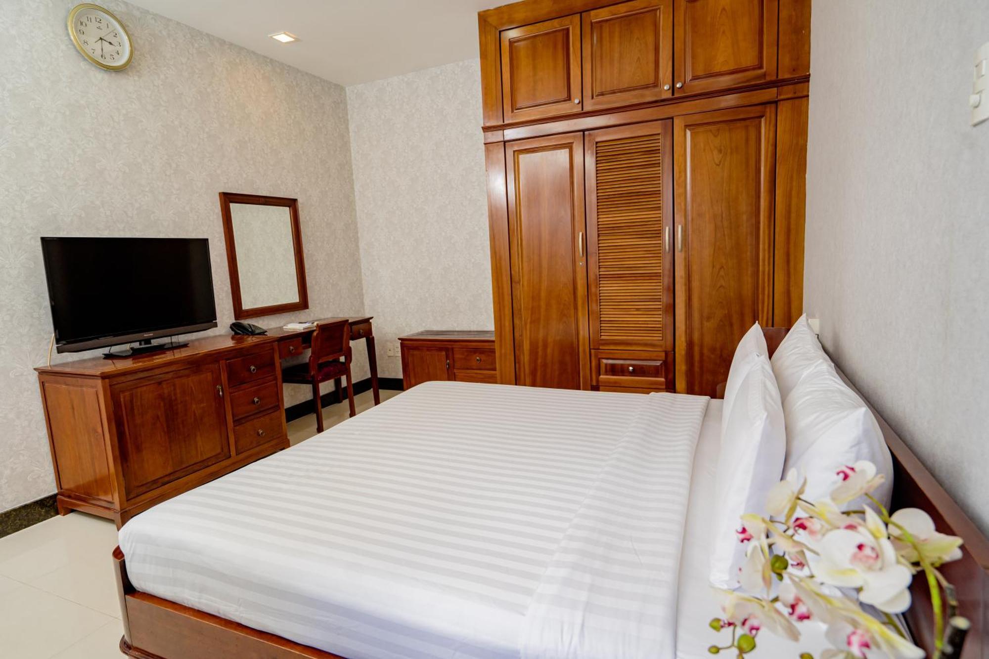 Ben Thanh Retreats Ho Chi Minh City